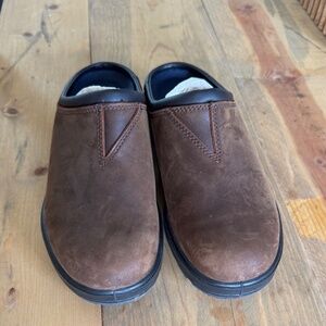 Blundstone Clogs (with box) Antique Brown